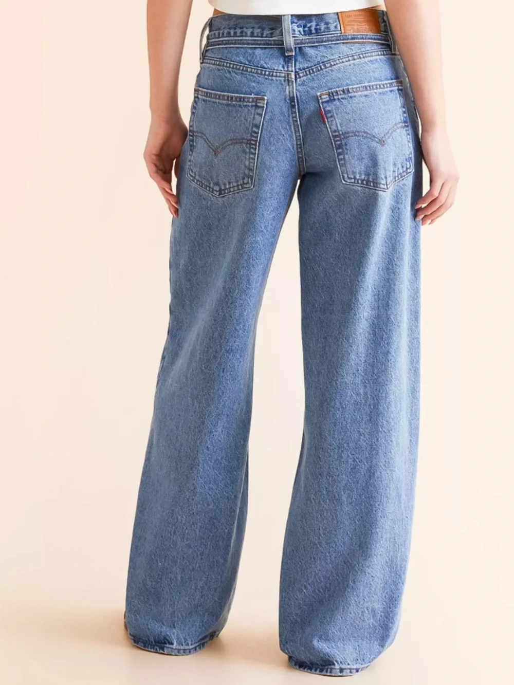 NWOT! Levi’s XL Baggy Straight Jeans - Picture 3 of 16